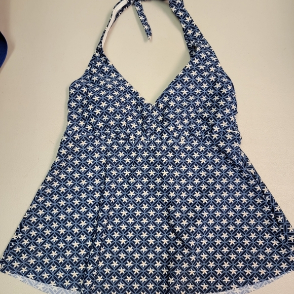 Lands' End Other - Lands End Women's Blue White Batik Print Halter Tankini Swim Top Size‎ XS (2-4)